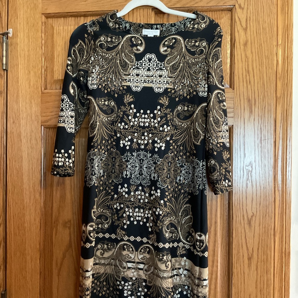 Elegant Chart Club Petites Black, white gold floral pattern dress PP (XSP)